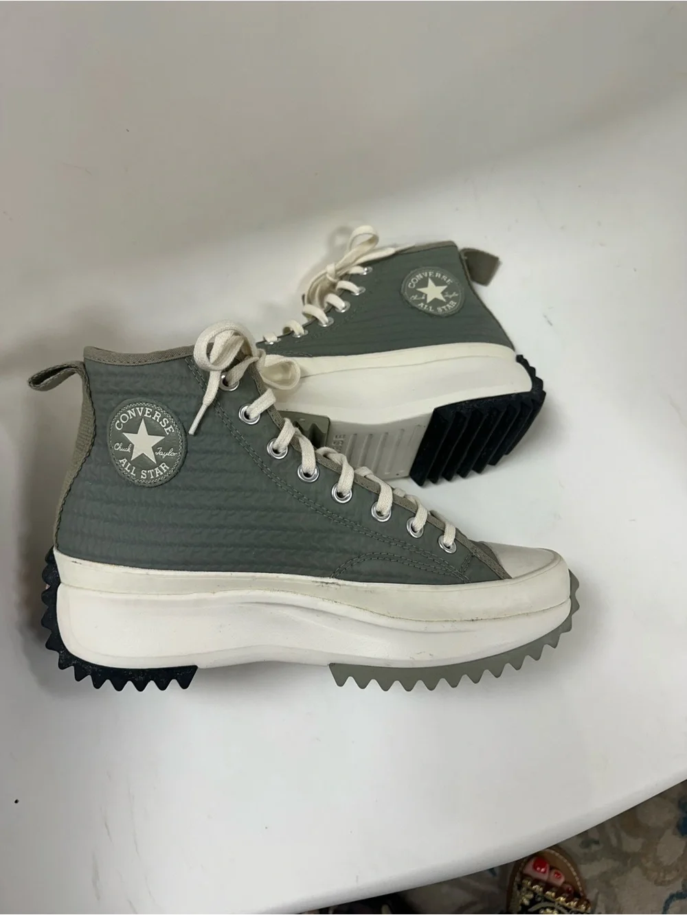 Converse Run Star Hike Platform High Top Sneakers Olive Green Women’s 10